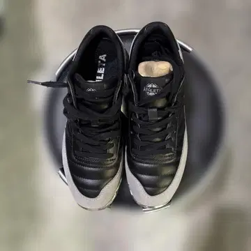 아스레타 트레이닝 슈즈 새상품