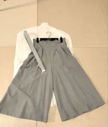 FOXEY 가우초 팬츠 프로포션 그레이 40