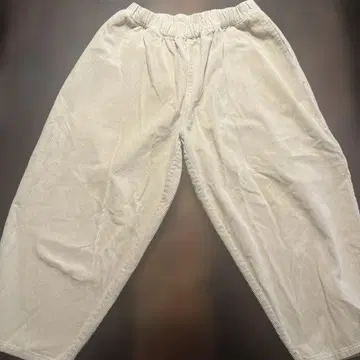 오로네 아이보리 코듀로이 스트라이프 팬츠