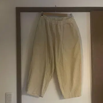 오로네 아이보리 코듀로이 스트라이프 팬츠