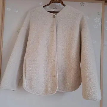 아이보리 플리스 자켓 M 사이즈