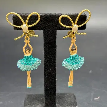 Les Nrides 레네레이드 귀걸이 발레리나 no.177