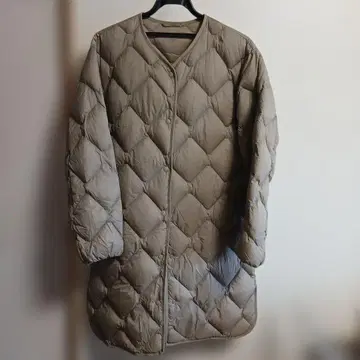 유니클로 울트라 라이트 다운 릴랙스 코트 퀼팅 코트