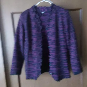 보라색과 블랙 스트라이프 프릴 가디건