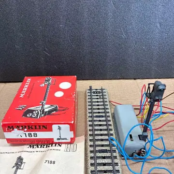 메르클린 HO 7188 색등식 주 신호기 스트럭처 박스 포함 작동 확인됨