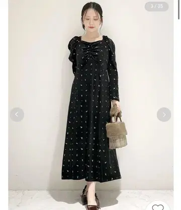 릴리 브라운 자수 벨로아 원피스 블랙