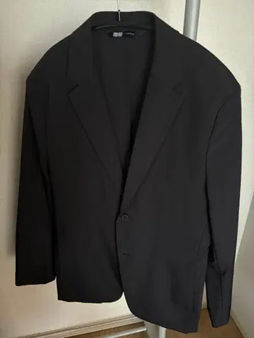 UNIQLO x Theory 감동 자켓 블랙