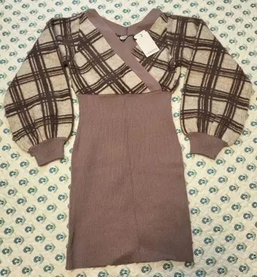 LIP SERVICE 체크 무늬 니트 원피스