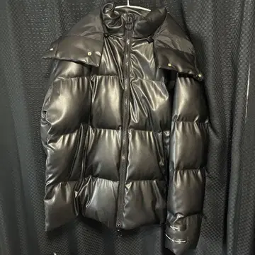 A'gem Nine 블랙 다운 자켓