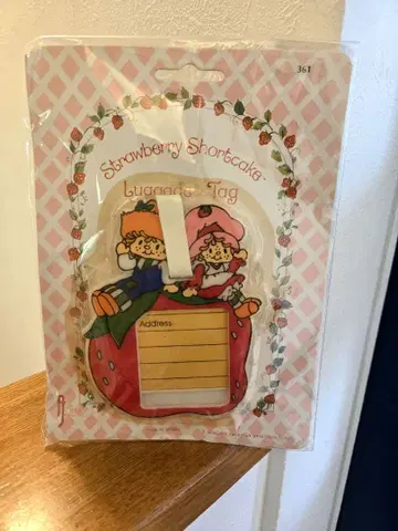 빈티지 스트로베리 쇼트케이크 메시지 택 아메토이