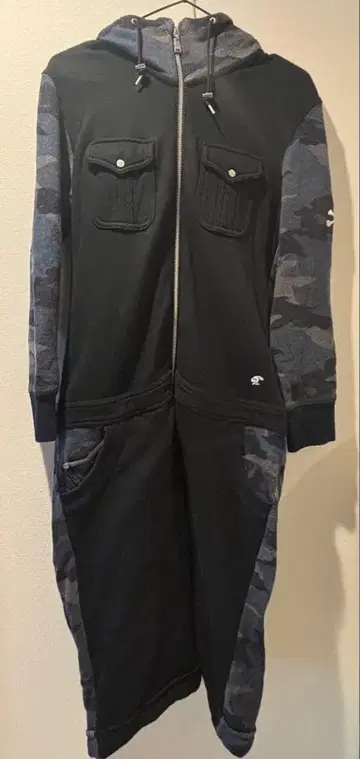 LOVELESS 카모 패턴 후드 부착 점프 수트