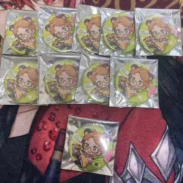 우라타누키 date. 기본 캔뱃지