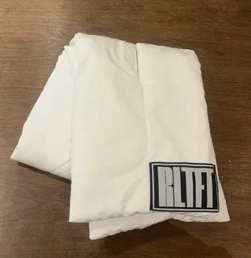 RULE THE FATE 스톨 머플러 화이트