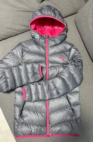 PUMA 후드 부착 다운 자켓 그레이/핑크