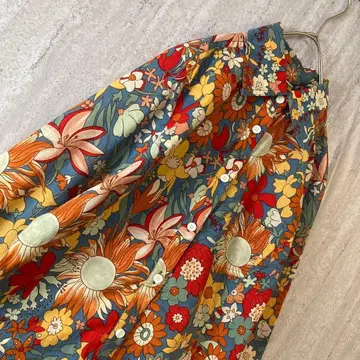 꽃무늬 블라우스 빈티지 레트로 팝 컬러풀 올 패턴 탁한 블루 빨간색