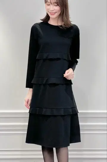 24년제 극미품 엠프리미어 스트레치 분또 티어드 원피스 38