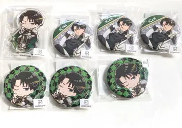 진격의 거인 마루쿠지 체스 아크릴 스탠드, 캔뱃지 리바이