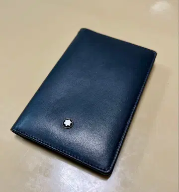 Montblanc 블랙 가죽 명함지갑