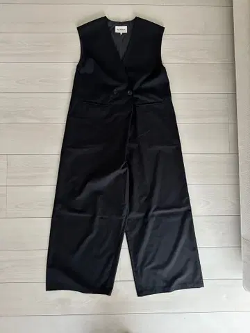 Ray BEAMS 블랙 살로펫