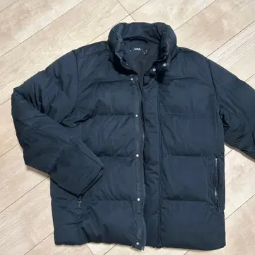 AZUL 블랙 다운 자켓 M 사이즈