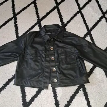 ZARA 블랙 숏 자켓 M