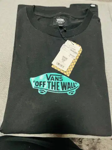 VANS 오프 더 월 T셔츠 블랙