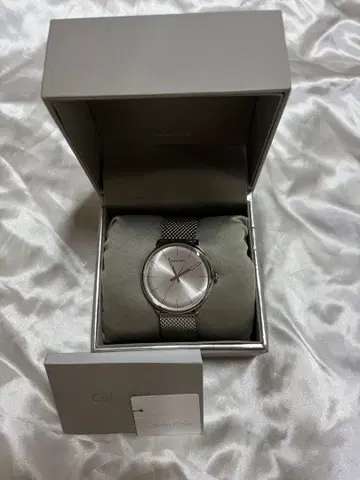 Calvin Klein 실버 메쉬 손목시계