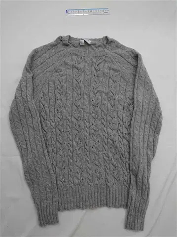 드리스반노튼 케이블 니트 스웨터 그레이 계열