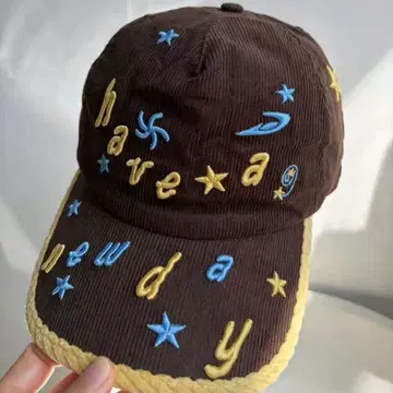 자수 포함 브라운 캡
