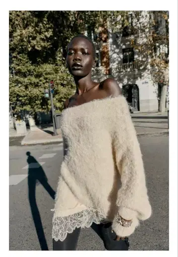 완판템 ZARA 레이스 콤비 니트 스웨터 S 이번 시즌 신상