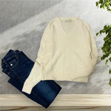 새상품급 Maglia Plus 캐시미어 라쿤 V넥 스웨터 니트