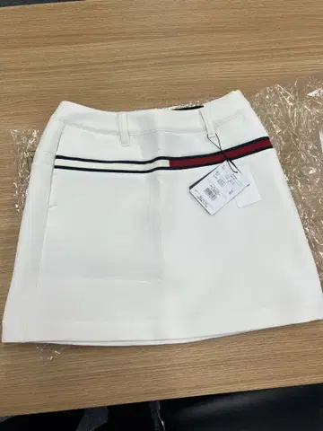 TOMMY HILFIGER 골프 스커트 M 화이트