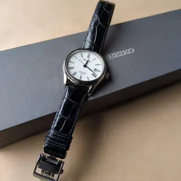 SEIKO 프레사지 화이트 법랑 다이얼 자동 와인딩