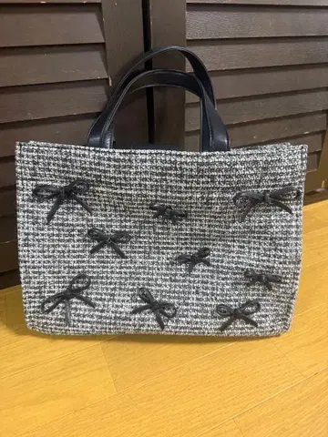 DIANA 토트백 리본 블랙 A4 사이즈