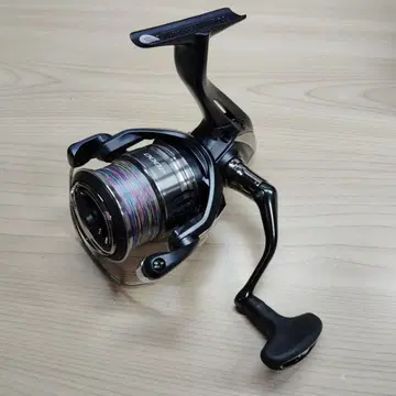 새상품급 스피닝 릴 시마노 22 미라벨 4000 PE 라인 포함