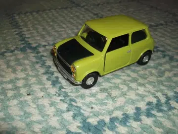 Mr. Bean 미니카 Corgi 라임 그린