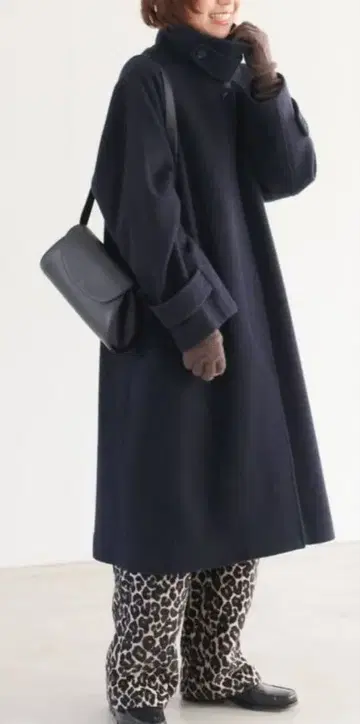 비슈 울 슈퍼 100 스텐카라 코트 저널 스탠다드 리룸 36