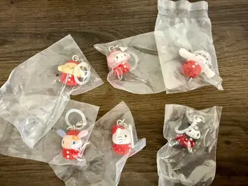 컴플리트 딸기 메지루시 액세서리 가챠가챠