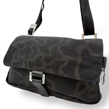 토우스 TOUS 숄더백 사선 나일론 블랙 올 패턴 로고