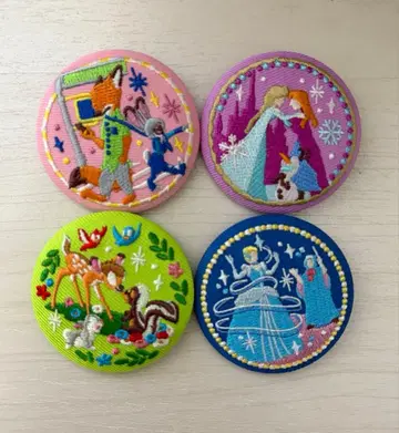 [ 미사용 새상품 ] 디즈니 자수 캔뱃지 4점
