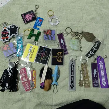 컬러풀한 음악 관련 키링 세트 (GLAY)