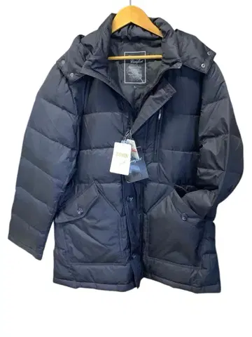 미사용 새상품 Comfort 다운 자켓 L 사이즈 블랙 방한 아우터