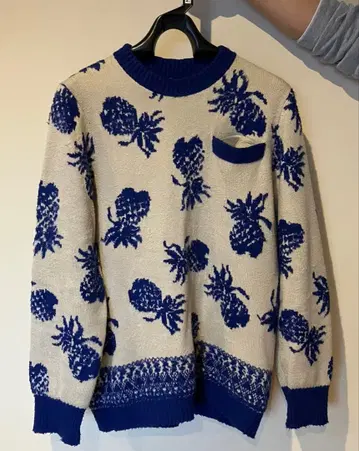 파인애플 패턴 니트 스웨터