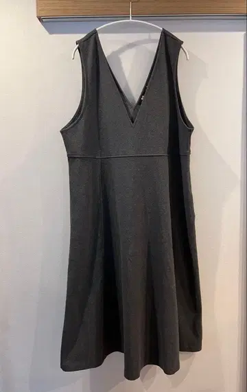 유니클로 브러쉬드 저지 오버롤 스커트 숏 기장 그레이 3XL