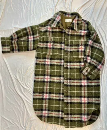 [ 새상품급 ] 릴리 브라운 체크 오버 셔츠 코트 프리 사이즈