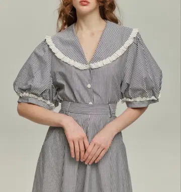 [택 포함 새상품] tnewties 퓨어한 달콤함 레이스 블라우스