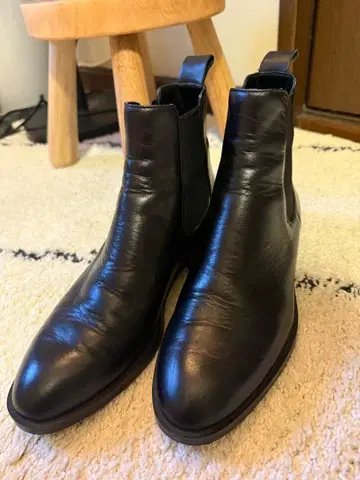 ZARA 블랙 가죽 사이드 고어 부츠 39 사이즈