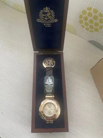 디즈니 70주년 기념 3000개 한정판 회중시계