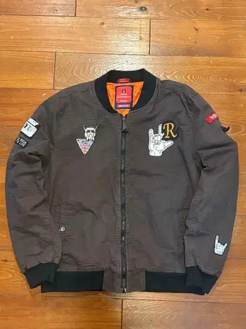 RNT23 브라운 MA-1 플라이트 자켓