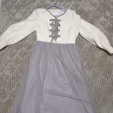 아림 미키 튤 도킹 트위드 원피스 라이트 그레이